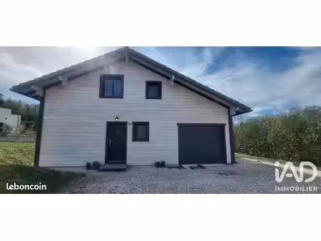 chalet 5 pièces 94 m²