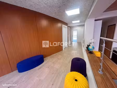 local 77 m² vernon