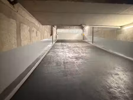 location box proche métro