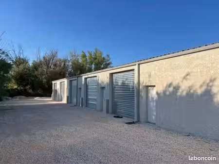 box hangar stockage 50m2