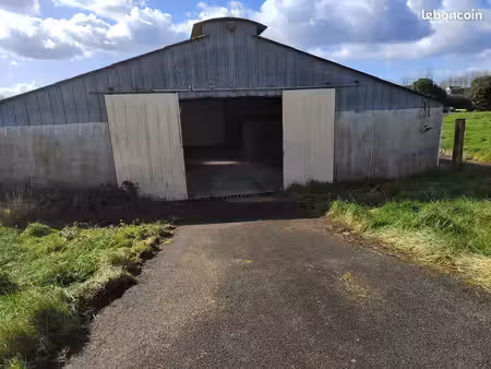 location hangar / entrepot 150 ou 300 m2