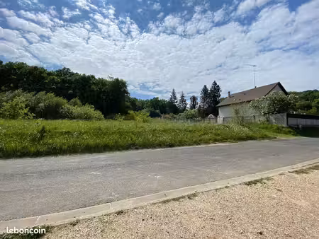 terrain à bâtir de 1432 m² à droue-sur-drouette (28)