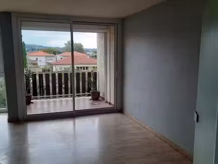 appartement 4 pièces de 87.41 m² avec balcon et terrasse