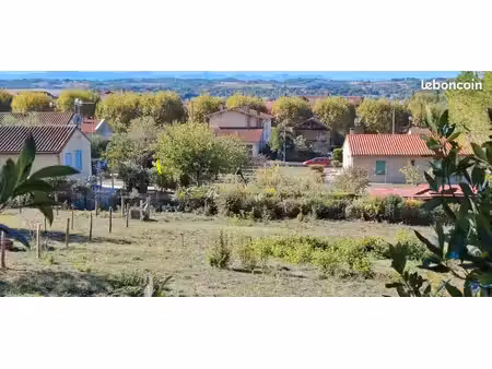 terrain constructible 1308 m2 au cœur du village de -volvestre 31 - rare
