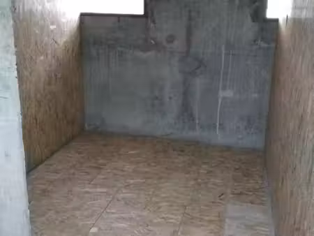 grande cave à louer. 10m2