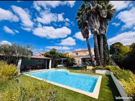 maison familiale f4 avec piscine et jardin paysagé
