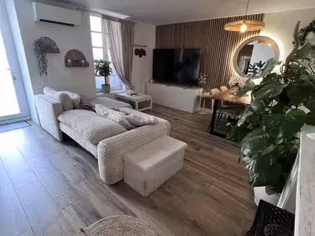 maison de village rénovée - dpe b - cour privative & remise de 35 m²