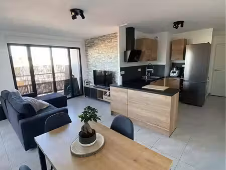 superbe appartement t3 meublé à louer