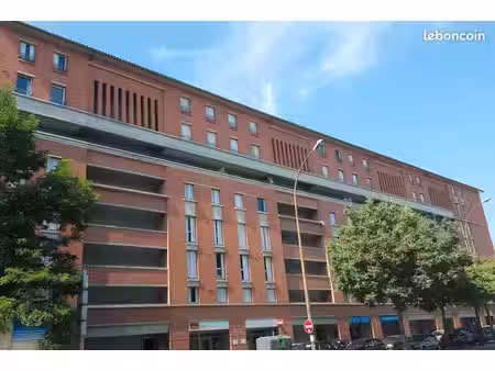 local bureaux 179 m²