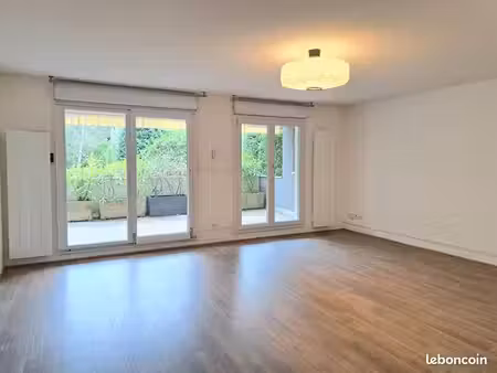 appartement 3 pièces 77 m²