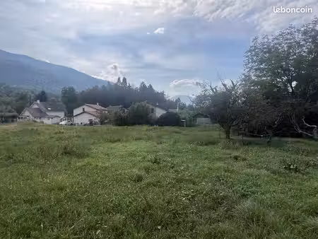terrain 4000 m² vaulnaveys le haut