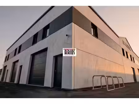 vente entrepôt la farlede 83210 426m²