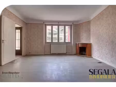 une maison à repenser à bor-et-bar : 101 m²  combles et caves