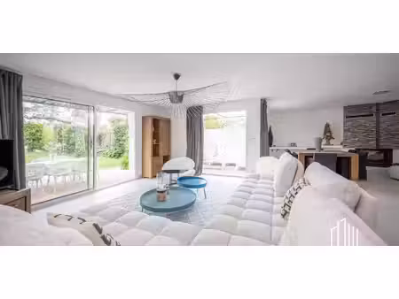 maison avec piscine et jardin perols (34)