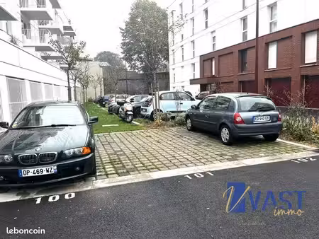 parking/box 3 m² tourcoing