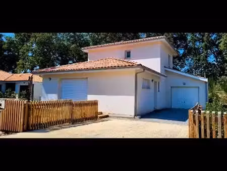 maison 3 chambres louée à l'année