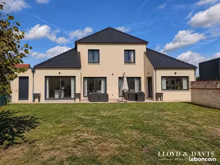 maison 8 pièces 201 m²