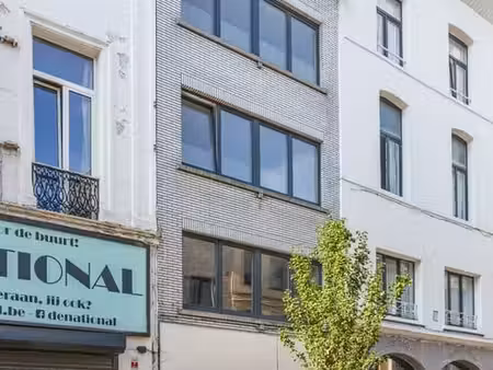 ruim kantoorgebouw te huur op een centrale locatie in ant...