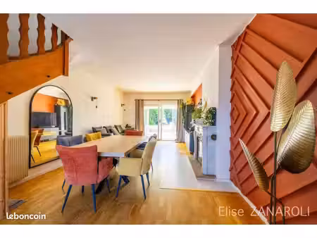 maison 5 pièces 145 m²