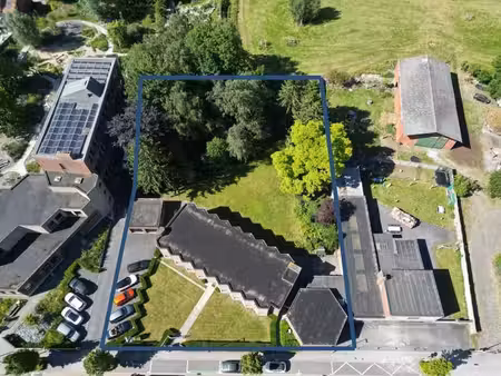 ruime kloosterwoning op een perceel van 3082m² te koop