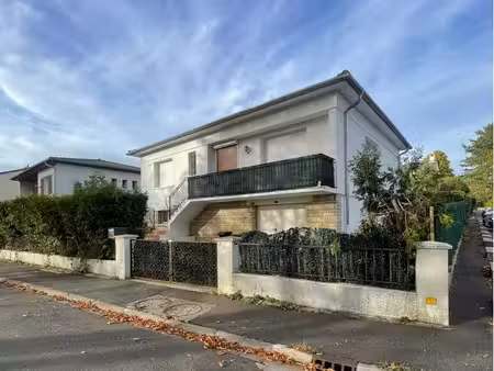 maison individuelle 104 m² avec jardin et garage