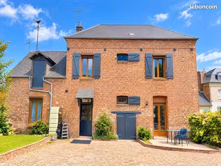belle maison rénovée avec jardin arboré à bouvaincourt-sur-bresle