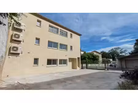 appartement t3 entièrement rénové – roquemaure