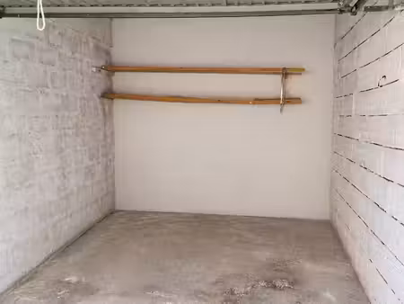 garage fermé à louer à avignon saint-ruf - 14 10 m2