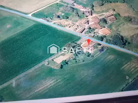 maison d'environ 200 m2 typique du gers avec 20509 m2 de terrain