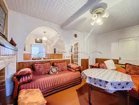 gouaix – maison familiale avec ancien local commercial – 132 m²
