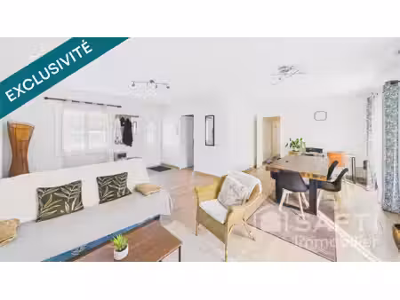 maison de plain-pied au calme  entièrement rénovée  sur terrain de 1 264 m².