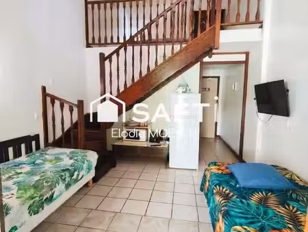 a saisir t2 dans résidence avec piscine !