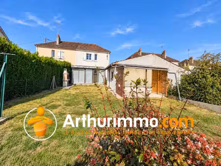 maison rénovée 3 chambres – véranda – garage – terrain clos 478 m²