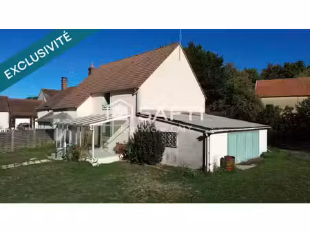 etais la sauvain  maison de 111 m² sur 3107 m² de terrain.