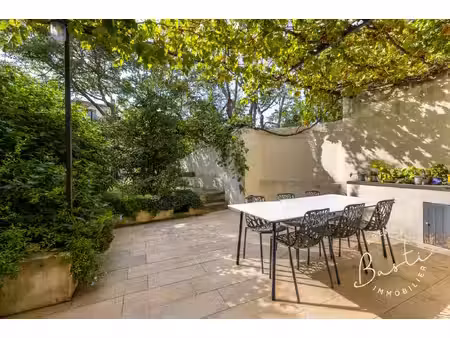 maison de luxe à vendre dans le quartier saint lambert