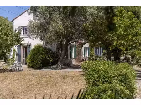 maison de luxe à vendre dans le quartier rabasson