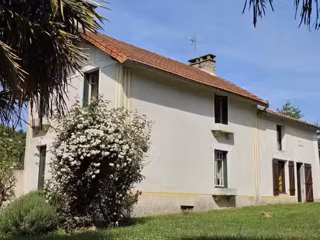 maison cherves