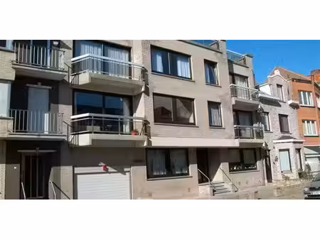 appartement à louer à de panne pour € 795 avec 2 chambres à coucher