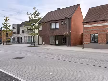 espace commercial/bureau à louer dans le centre de kasterlee