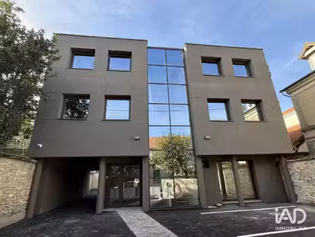 location bureaux 170 m²