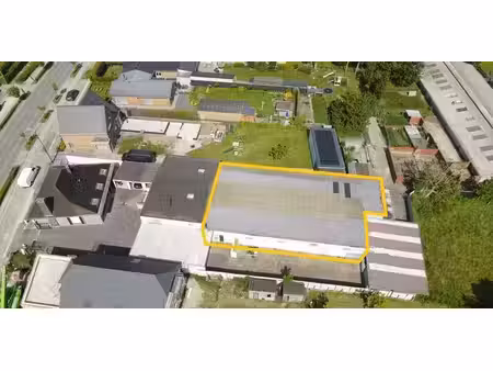 entrepôt à louer à gistel pour € 650