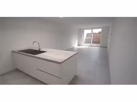 maison à louer à menen pour € 825 avec 3 chambres à coucher