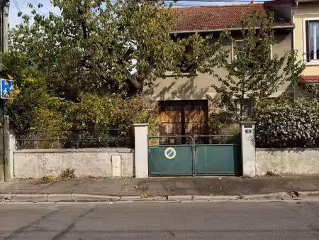 maison individuelle 4 pièces sur 340 m² de terrain – garage – idéal rénovation