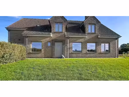 villa à louer à roeselare pour € 1.400 avec 4 chambres à coucher