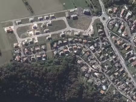 terrain 528 m² sainte suzanne