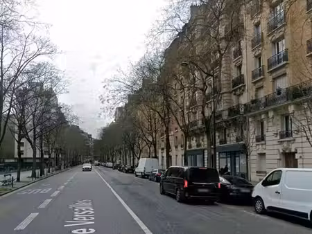location commerce paris 75016 70m²