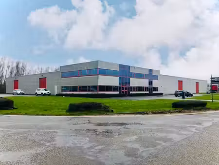 bâtiment commercial multifonctionnel