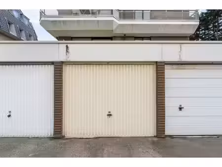 garage fermé au centre de koksijde-bains