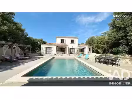 villa 5 pièces 148 m²