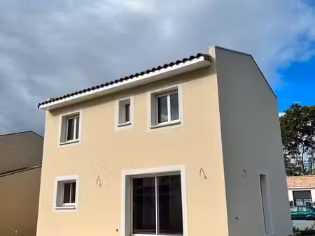 villa neuve à saint quentin la poterie